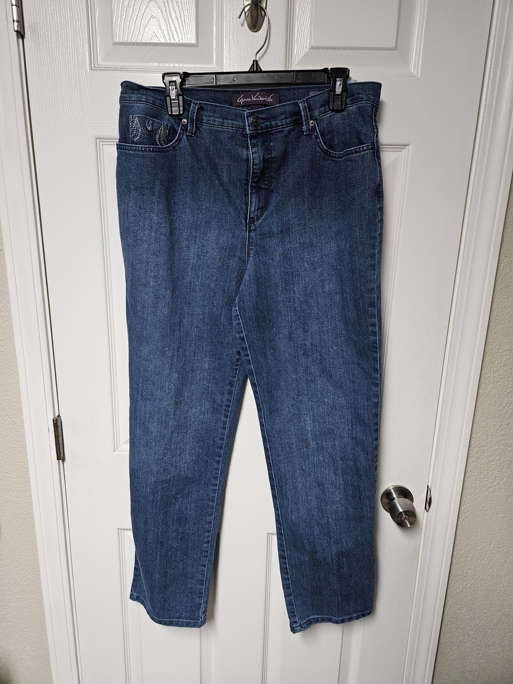 Gloria Vanderbilt Mid/High-Rise Slim Straight Indigo Jeans